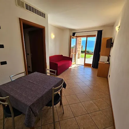 Апарт-готель Borgo Dei Limoni - Con Garage