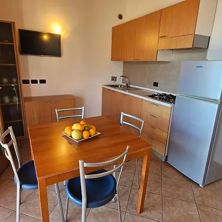 Aparthotel Borgo Dei Limoni - Con Garage Gargnano